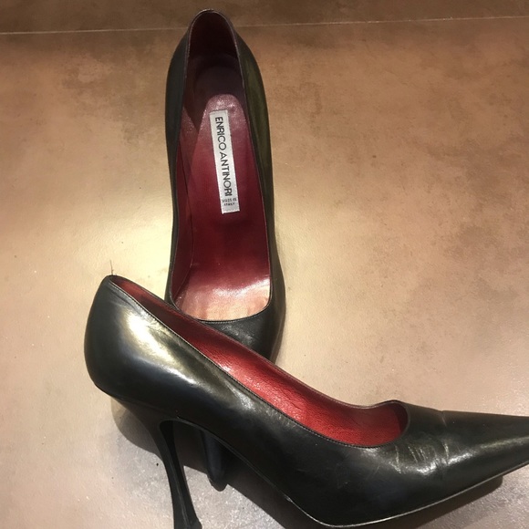 Shoes - Picture 3 of 5